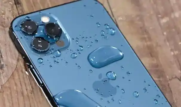 苹果13防水性能如何