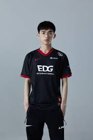 lol圣枪哥为何被叫做圣枪哥