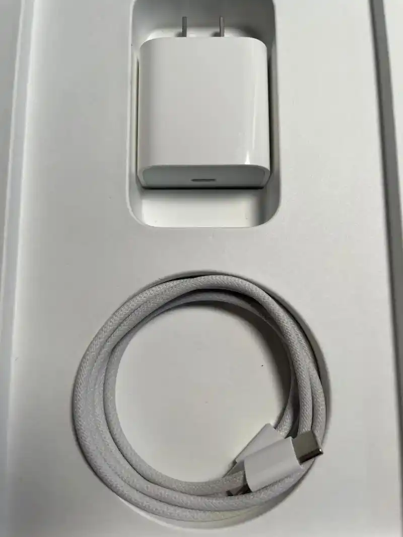 iPhone 15的USB接口是什么样的
