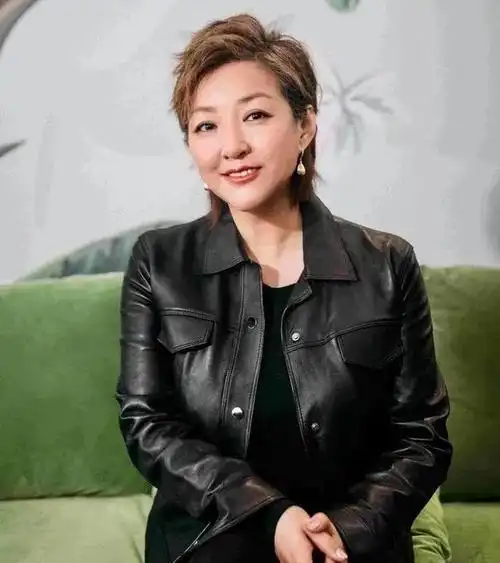 网红理发师李静是谁