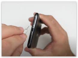 如何清洁iPhone15ProProMax钛金属边框