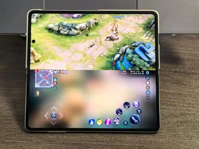 荣耀MagicV3怎么分屏